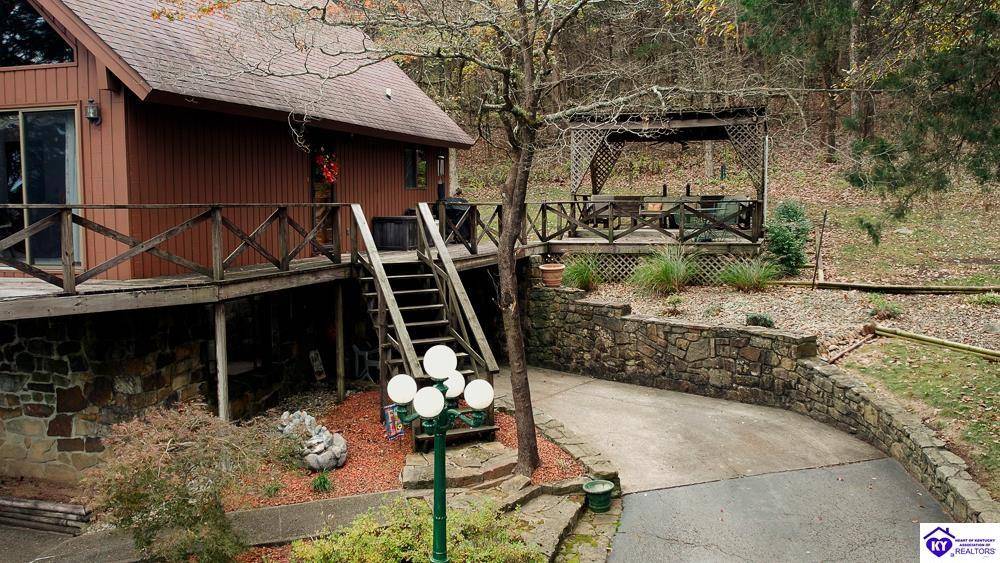 Horse Cave, KY 42749,684 Windy Hill Road