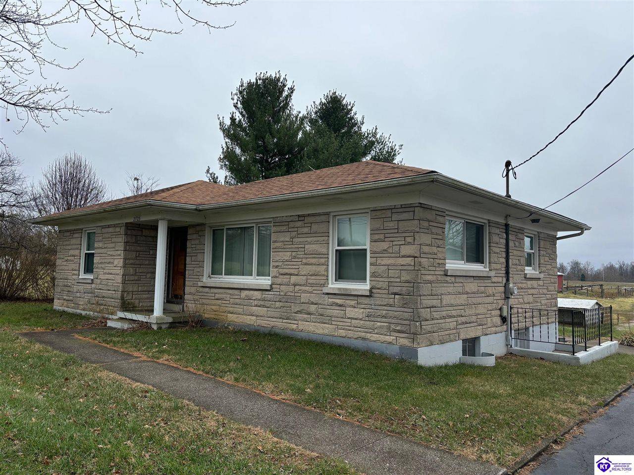 Payneville, KY 40157,2725 Rhodelia Road