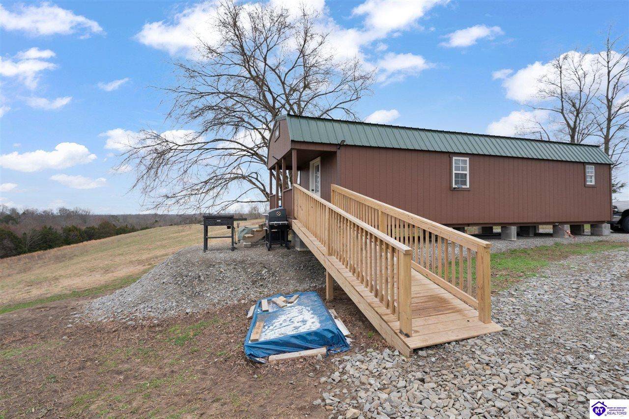Columbia, KY 42728,100 Felton Fudge Road