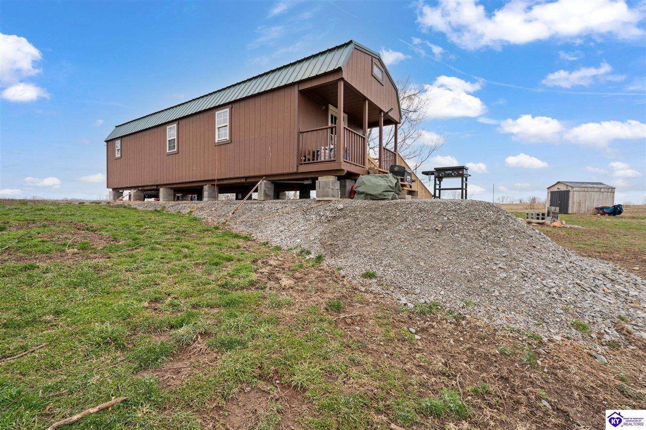 Columbia, KY 42728,100 Felton Fudge Road