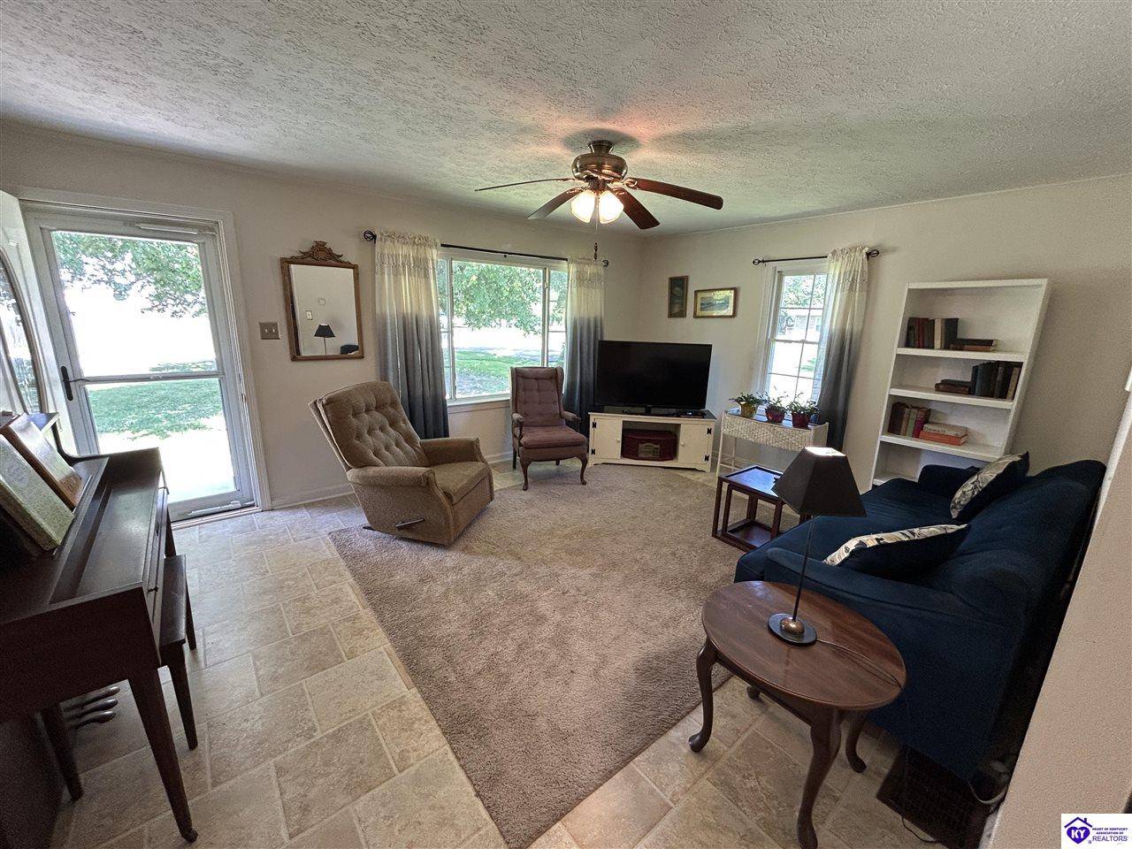 Hardinsburg, KY 40143,201 Leitchfield Road