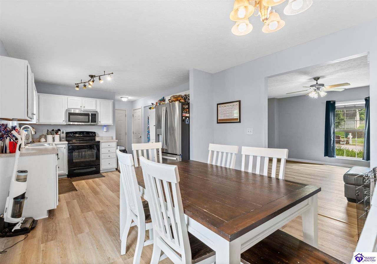 Elizabethtown, KY 42701,215 Greenleaf Drive