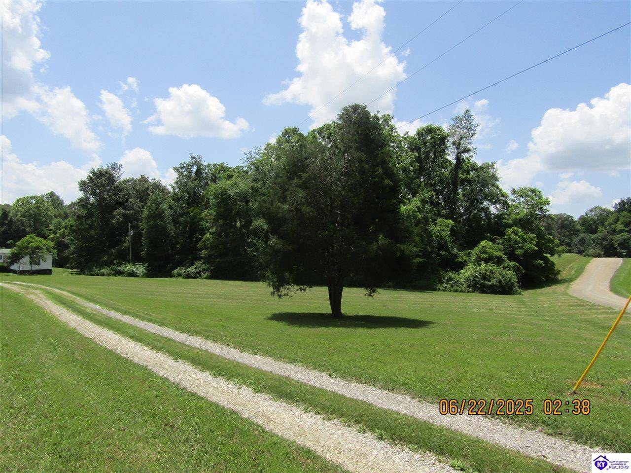 Webster, KY 40176,865 Roach Road