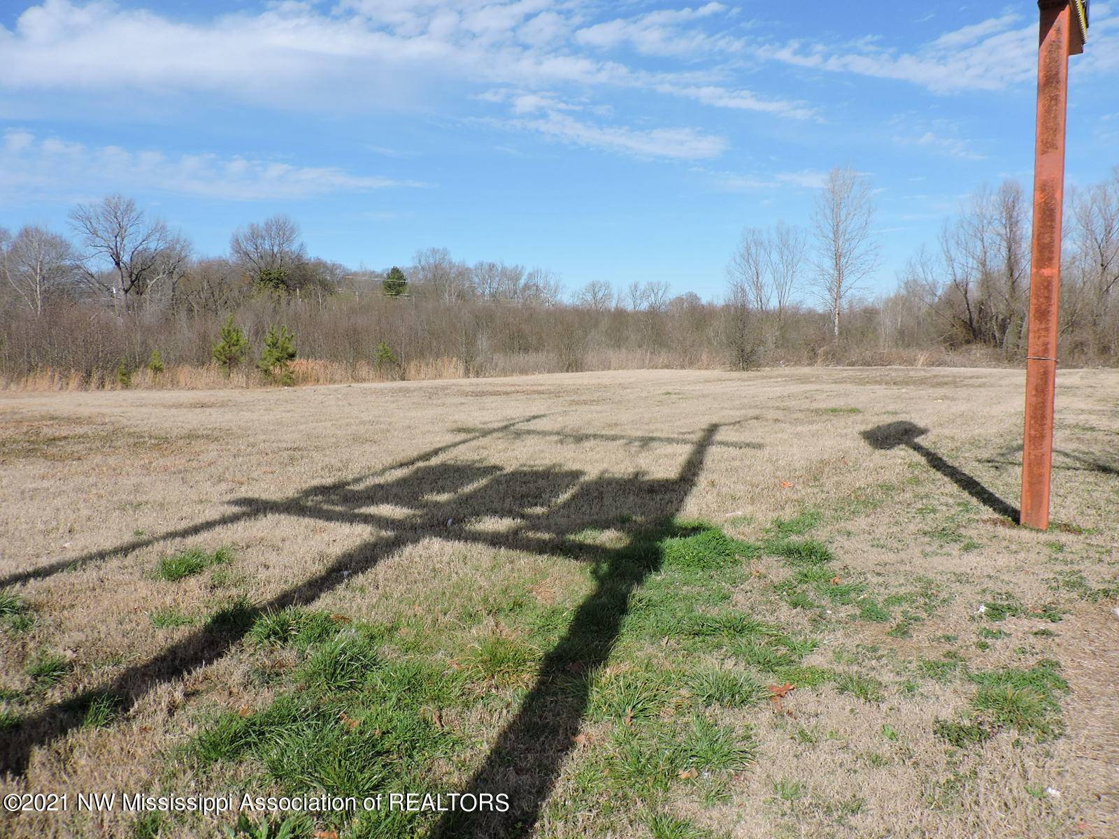 Southaven, MS 38671,9072 Highway 301