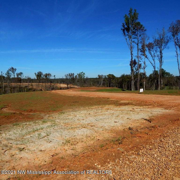 Grenada, MS 38901,6433 Pea Ridge Road