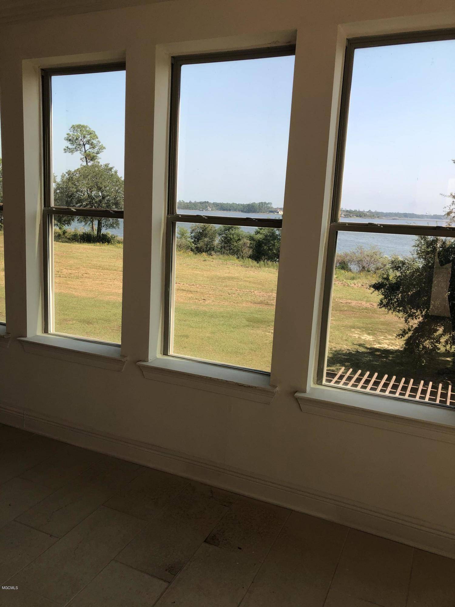 Biloxi, MS 39532,630 Bay Cove Drive #114