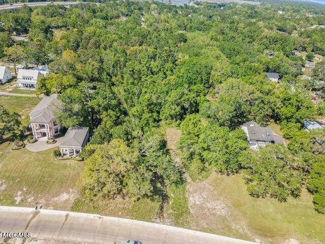 Ocean Springs, MS 39564,221 Front Beach Drive