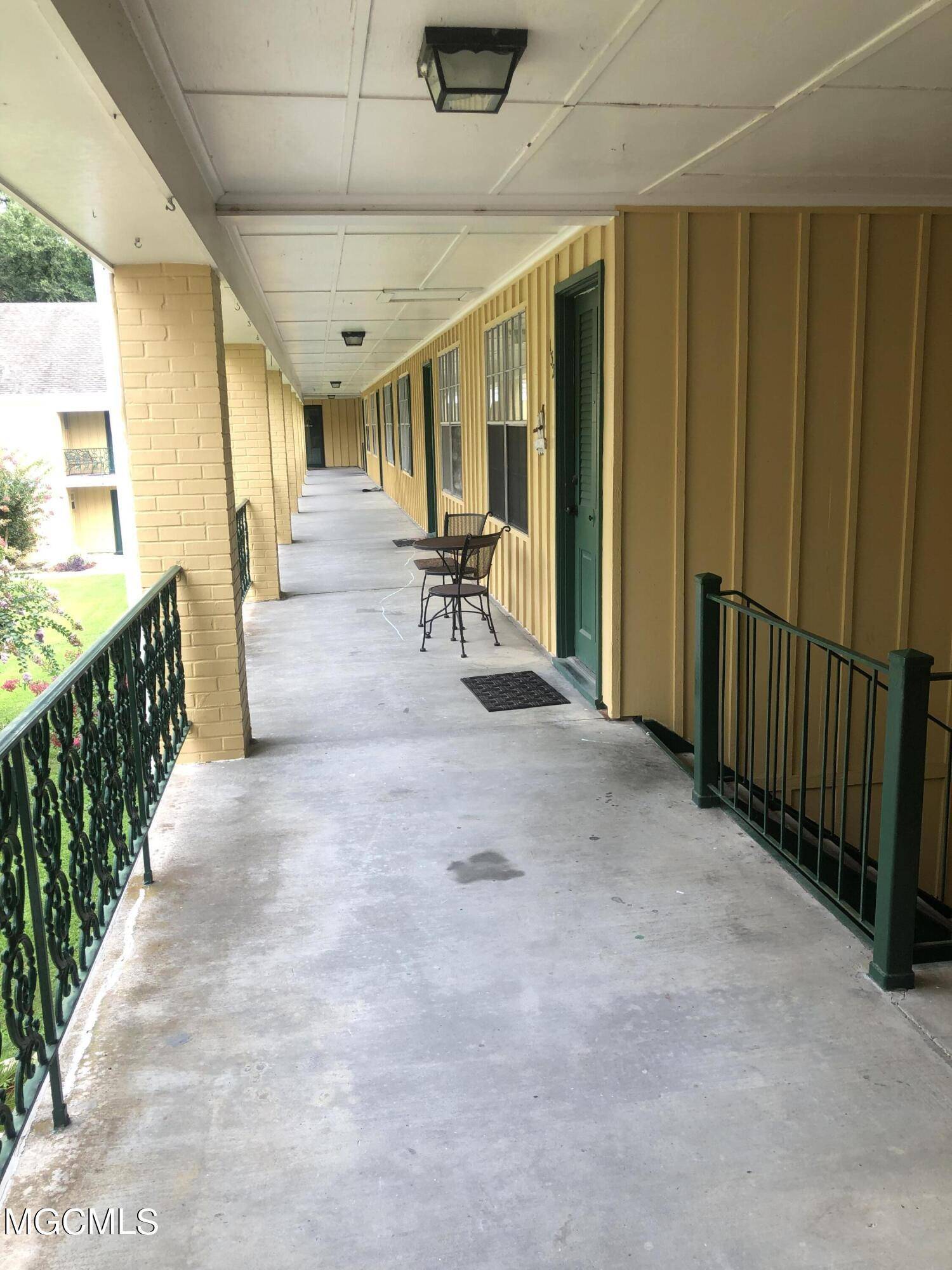Pascagoula, MS 39581,3310 Washington Avenue #1318