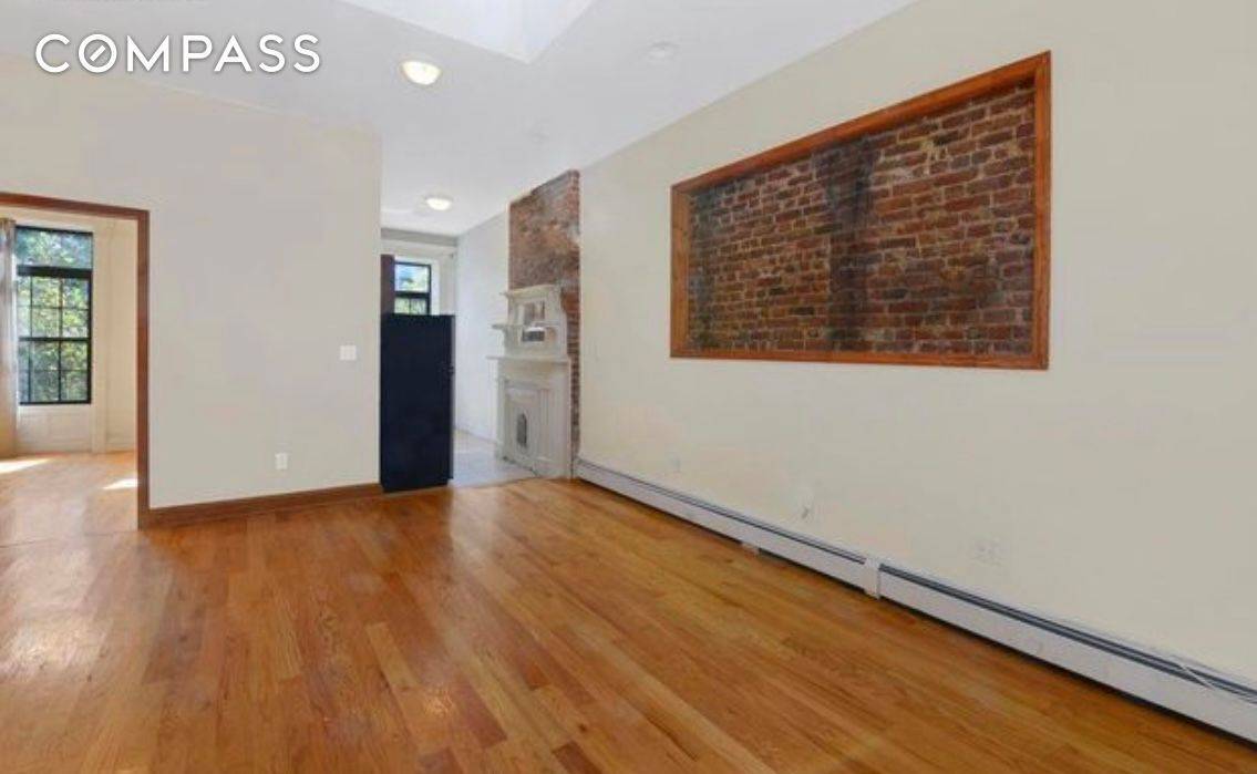 Brooklyn, NY 11221,751 Putnam Avenue #2