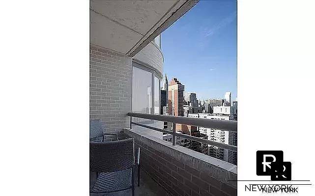 Manhattan, NY 10016,330 E 38th Street #42-FG