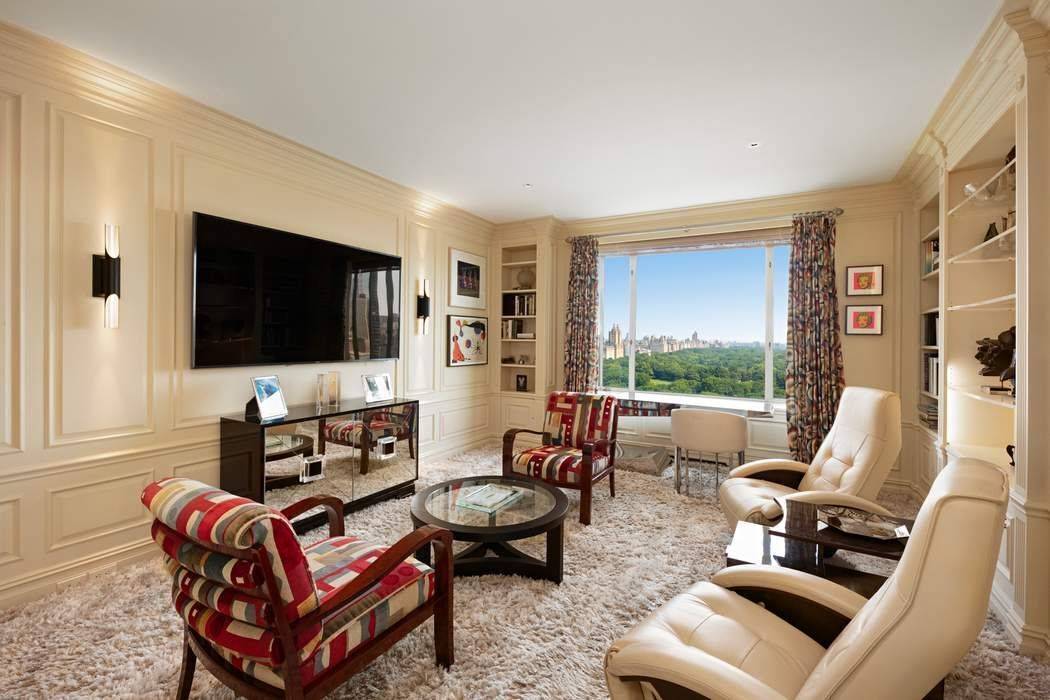 Manhattan, NY 10019,150 Central Park S #2401