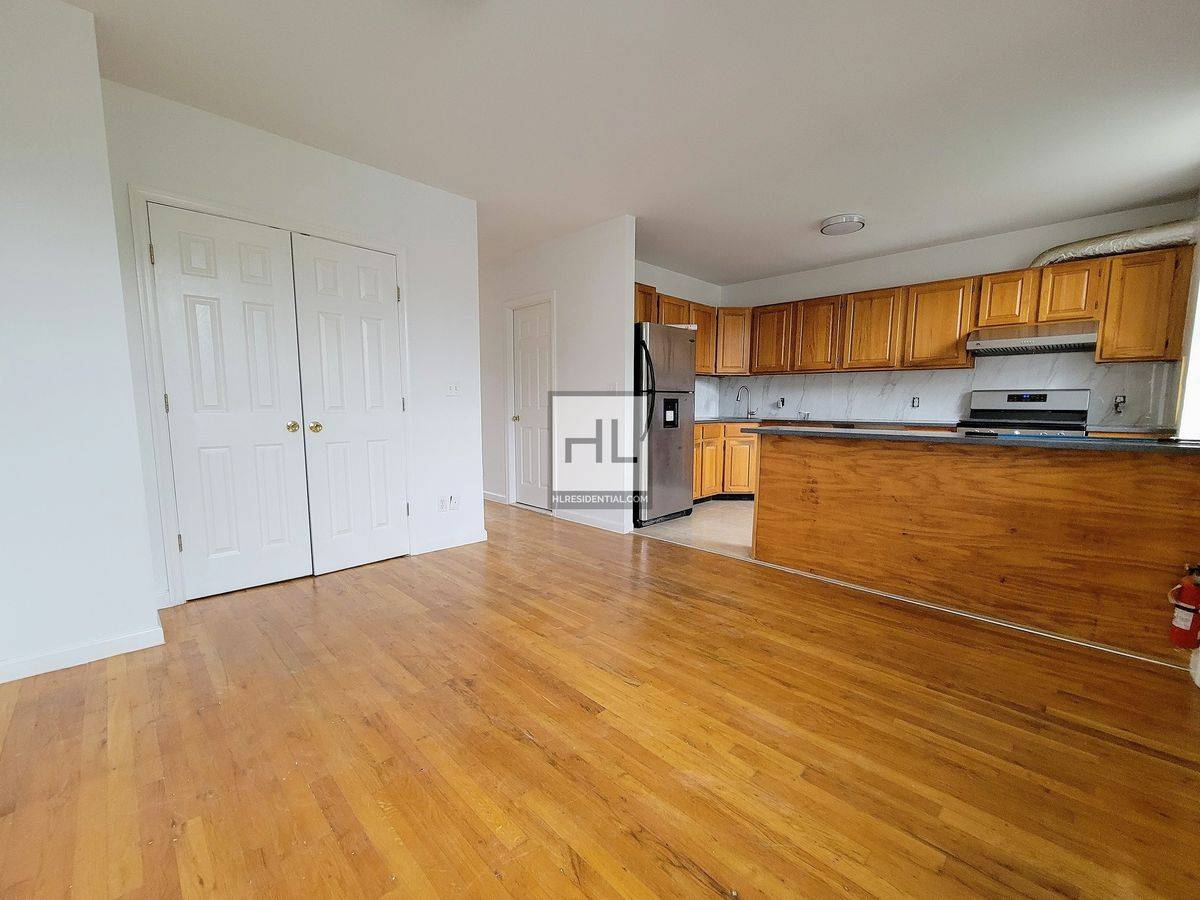 Brooklyn, NY 11221,1267 Gates Avenue #2