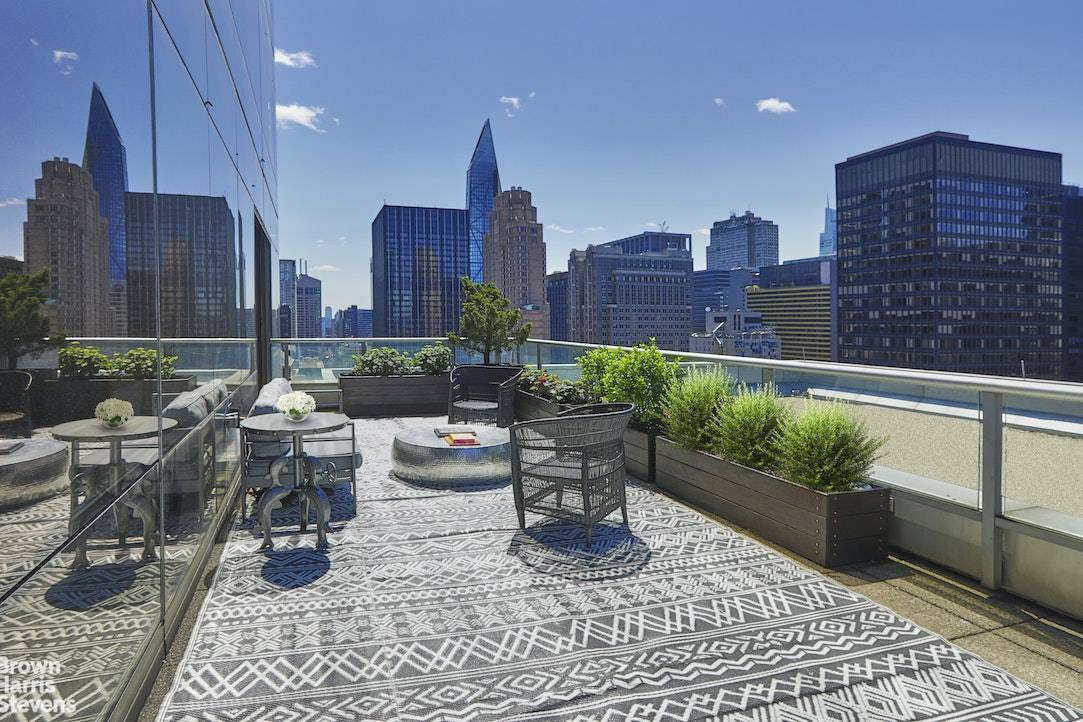 Manhattan, NY 10019,230 W 56TH Street #48C