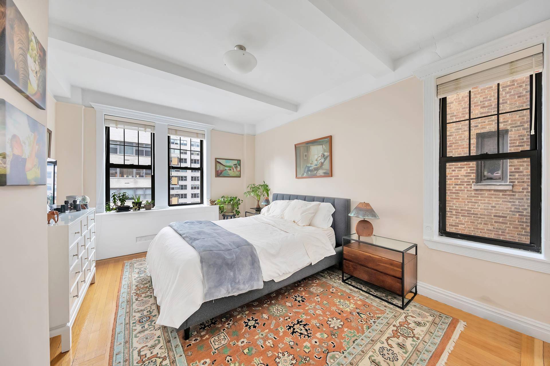 Manhattan, NY 10023,23 W 73RD Street #1002
