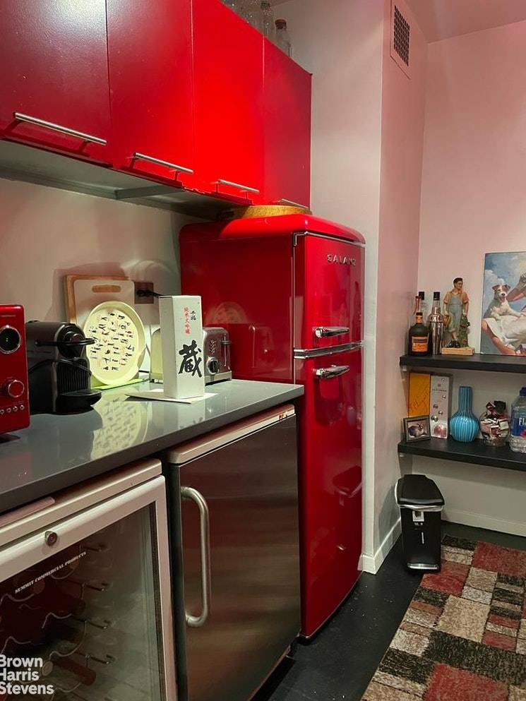 Manhattan, NY 10023,160 W END Avenue #27M