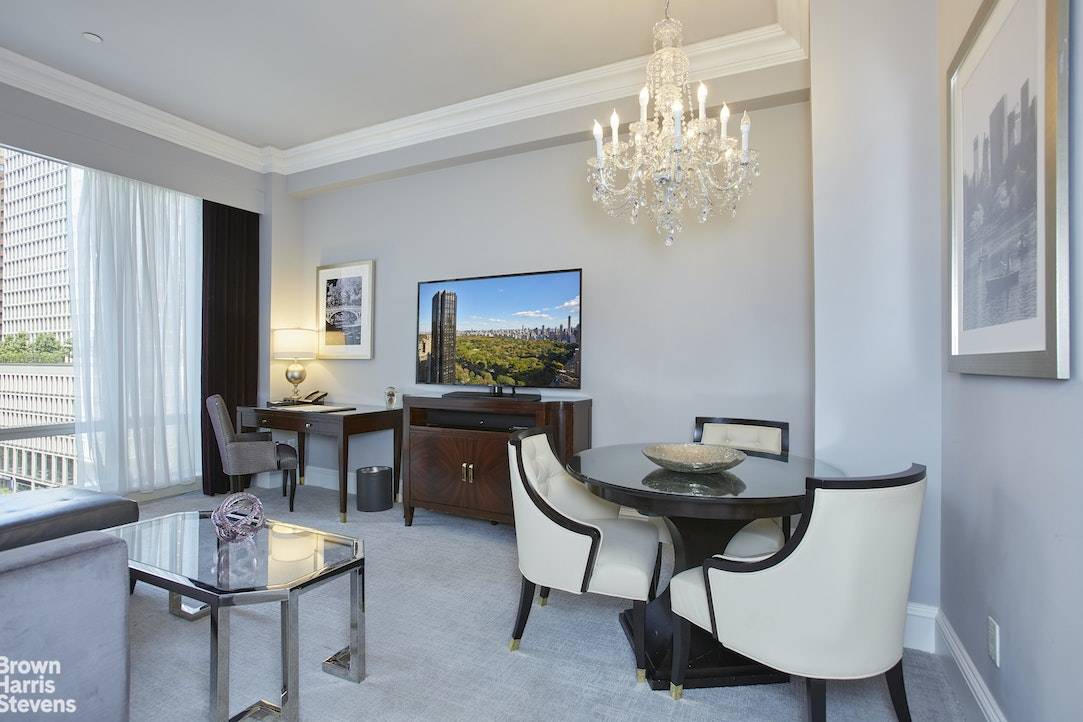 Manhattan, NY 10023,1 CENTRAL Park W #818