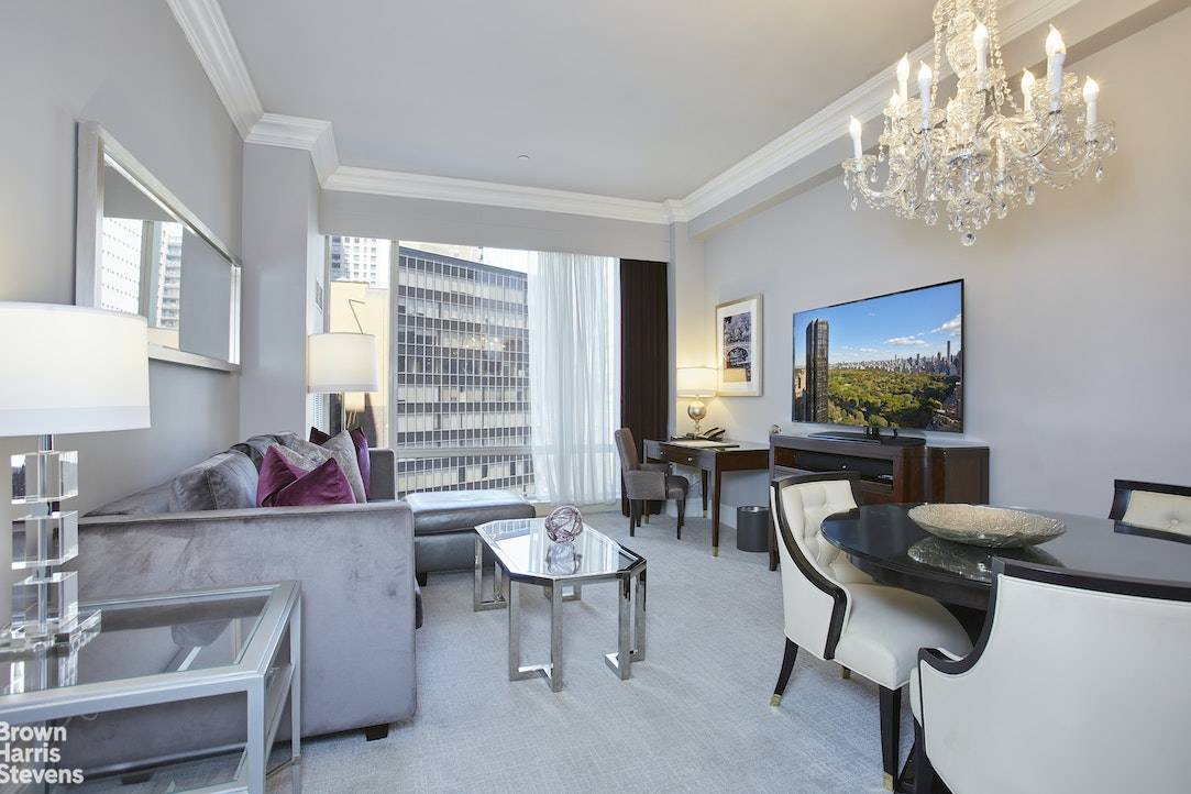 Manhattan, NY 10023,1 CENTRAL Park W #818