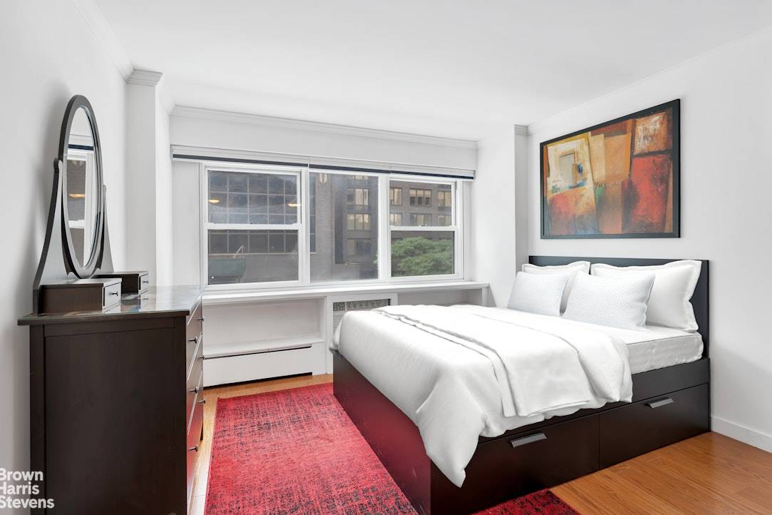 Manhattan, NY 10022,153 E 57TH Street #3F