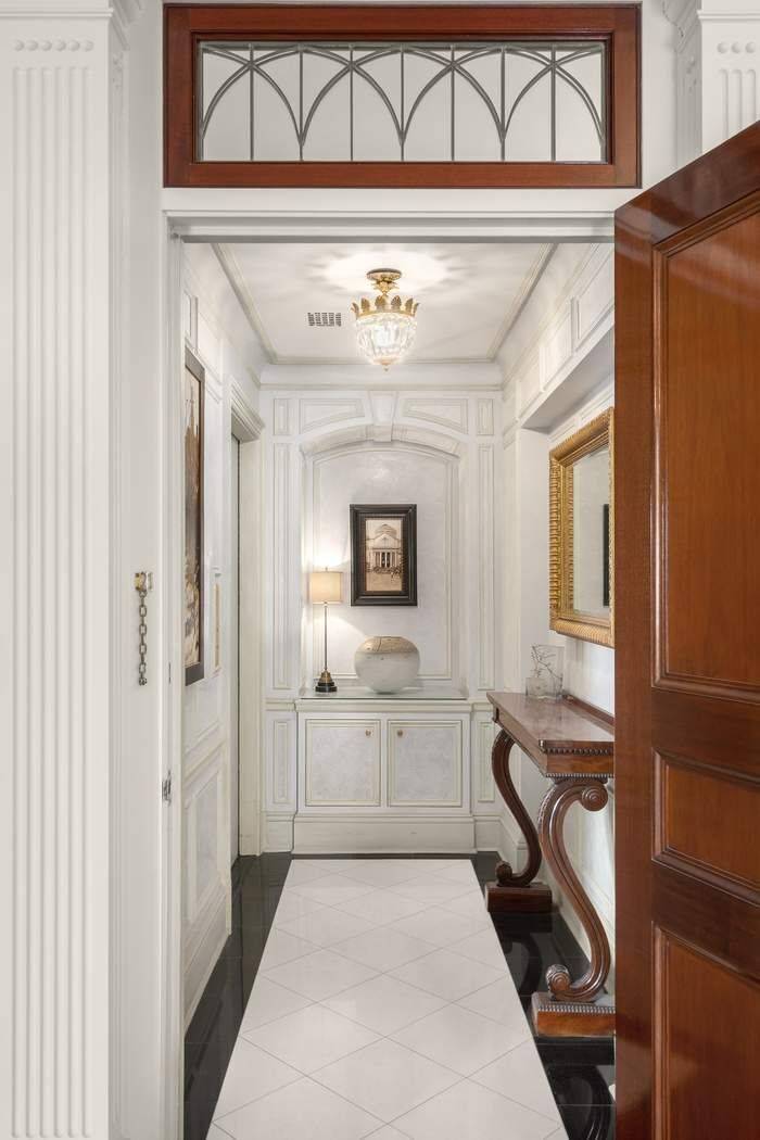 Manhattan, NY 10022,435 E 52nd Street #14G