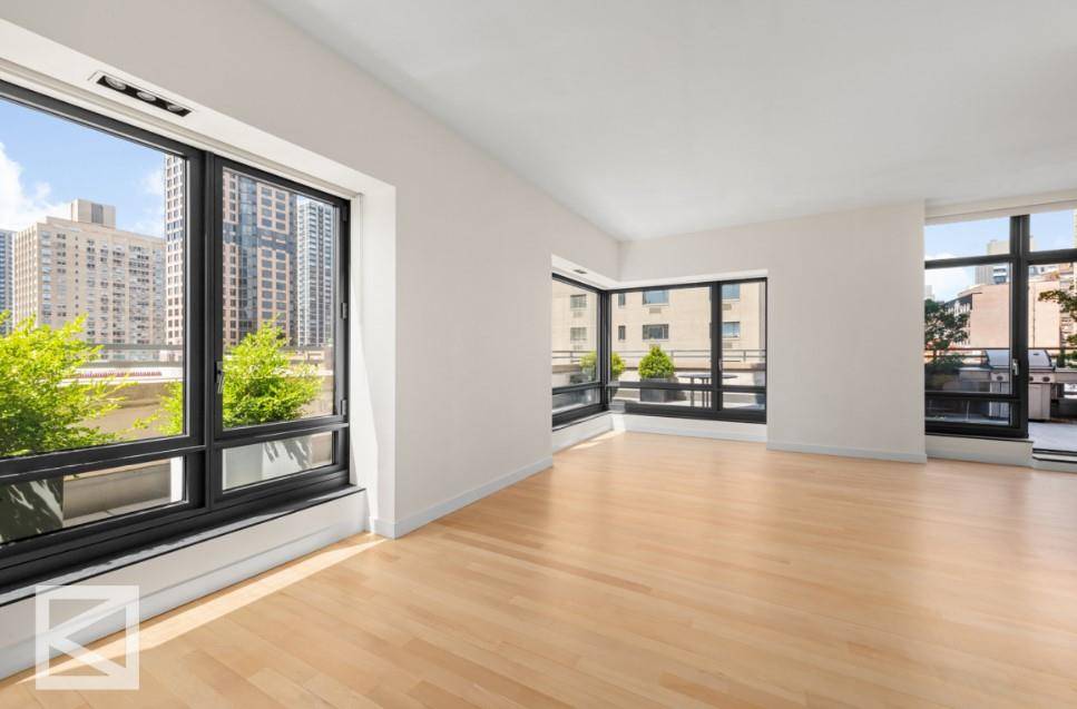 Manhattan, NY 10028,450 E 83RD Street #6A