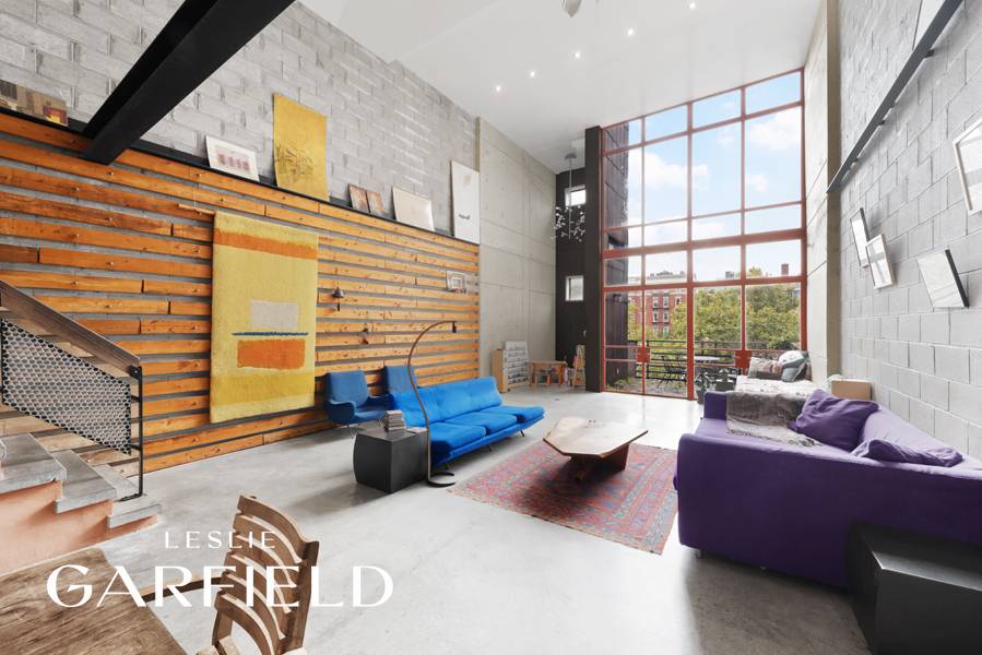 Manhattan, NY 10003,56 E 1st Street