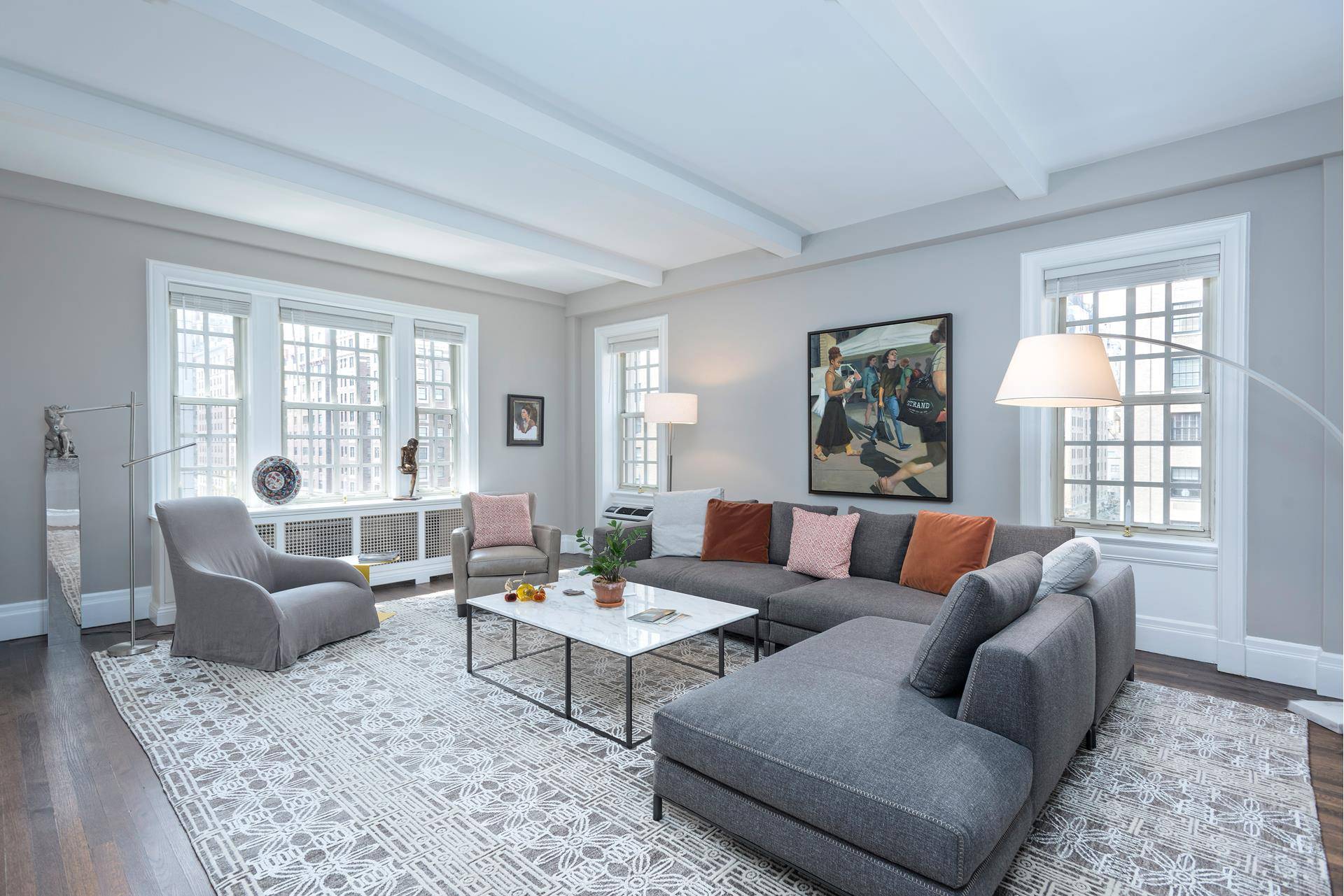 Manhattan, NY 10075,863 PARK Avenue #6W