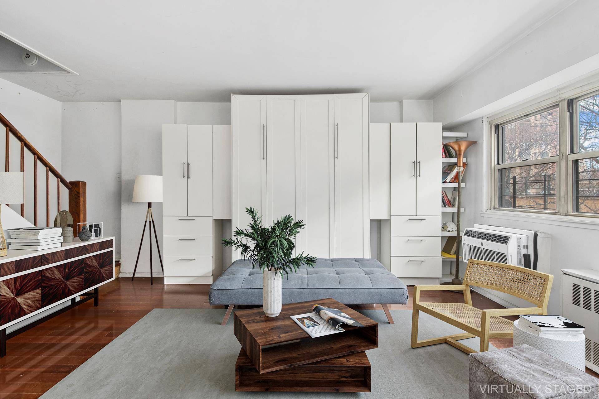 Manhattan, NY 10024,609 COLUMBUS Avenue #2E