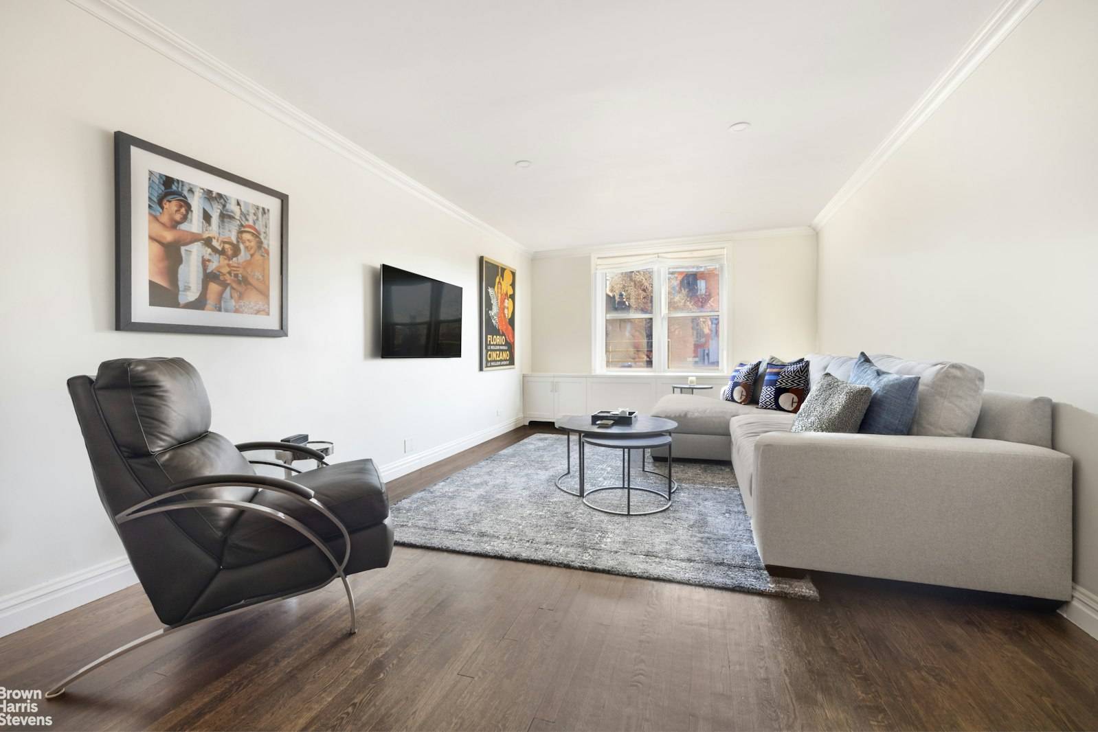 Manhattan, NY 10014,100 BANK Street #5H