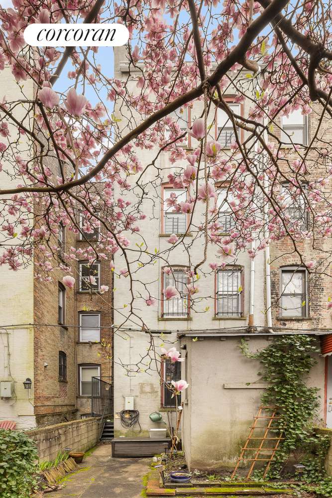 Manhattan, NY 10031,523 W 141ST Street