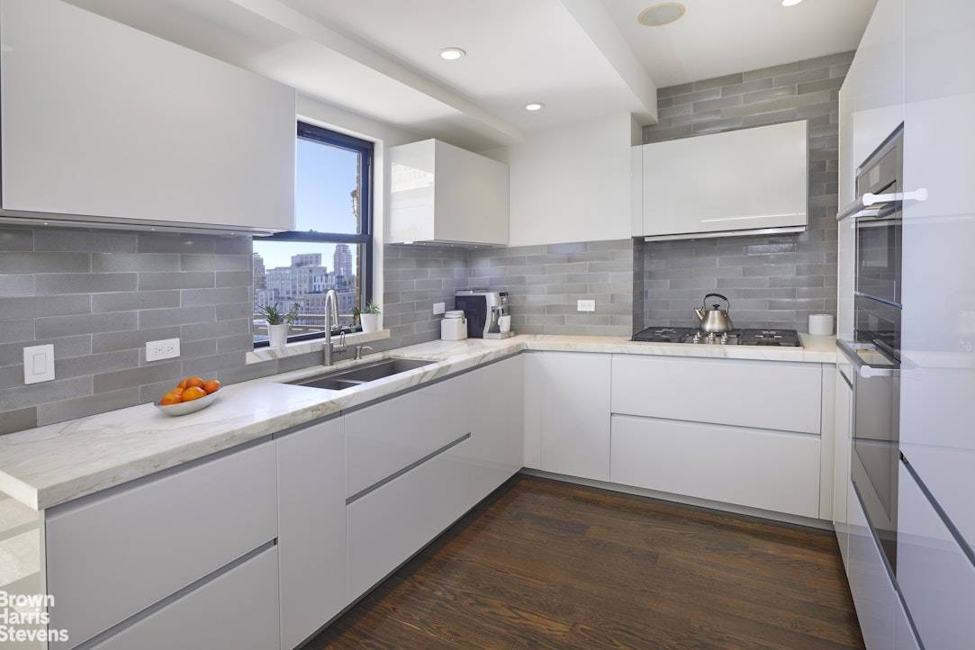 Manhattan, NY 10023,263 W END Avenue #18AB
