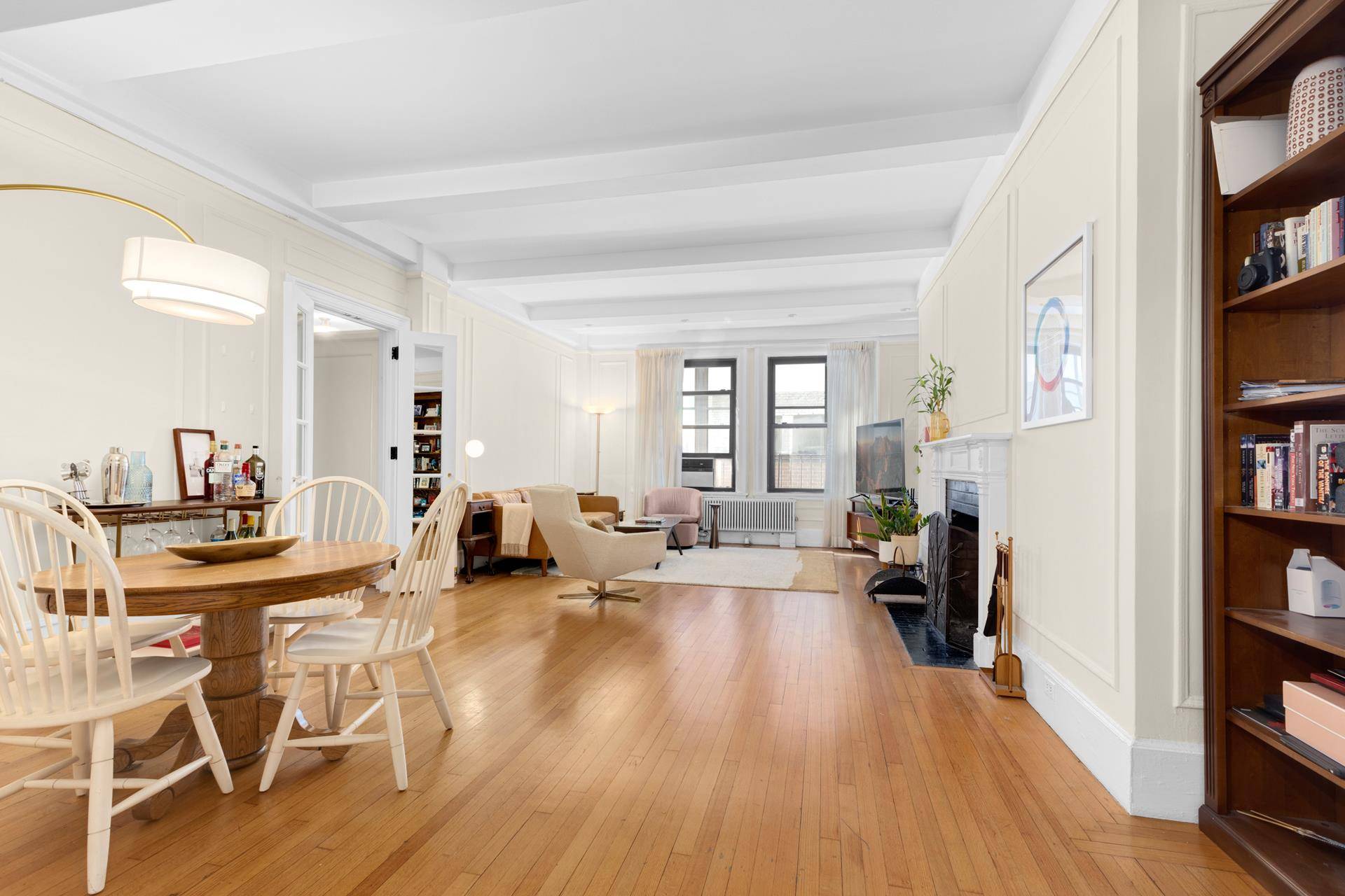 Manhattan, NY 10017,212 E 48TH Street #9A