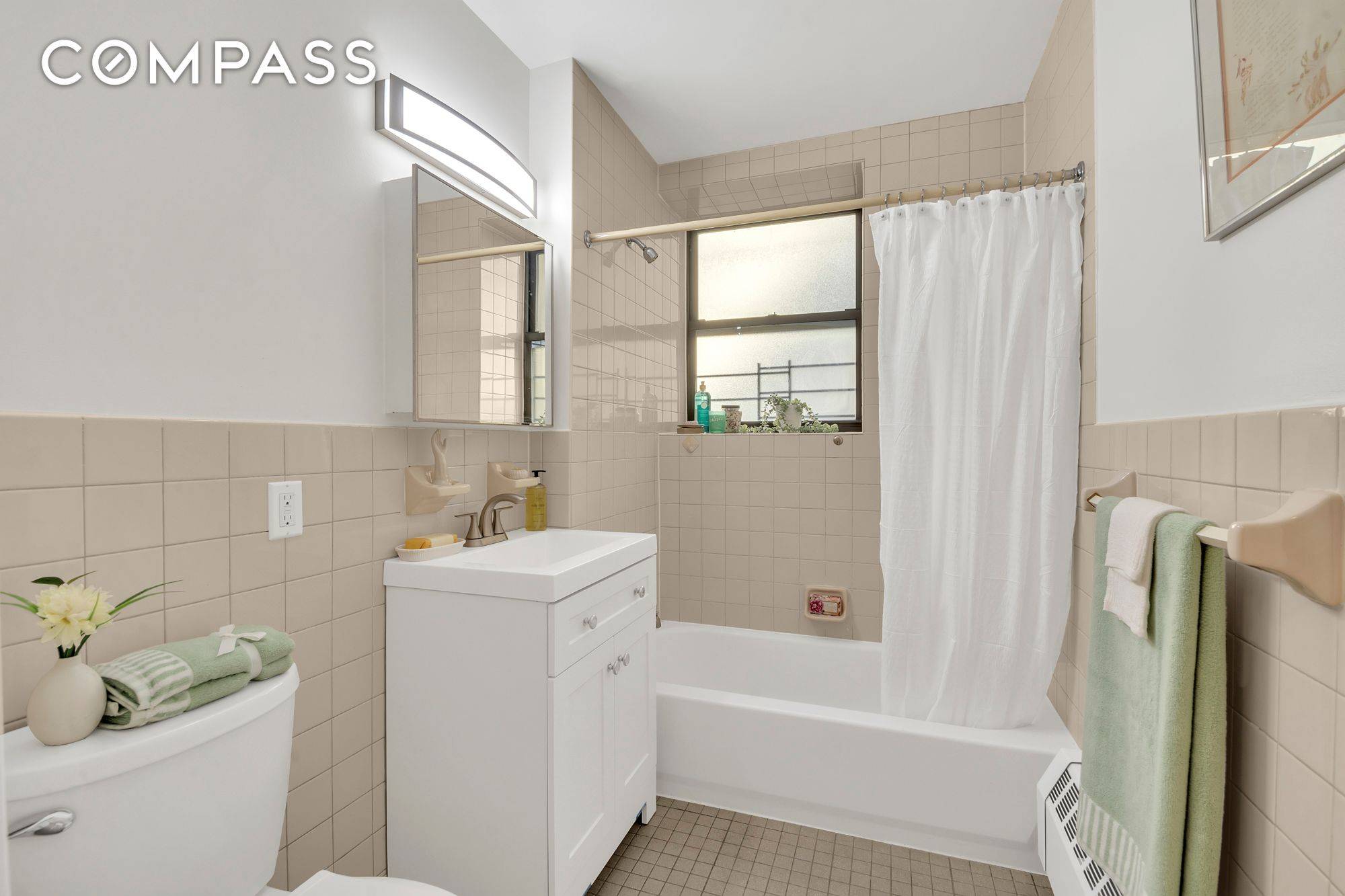 Manhattan, NY 10035,2041 5th Avenue #5F