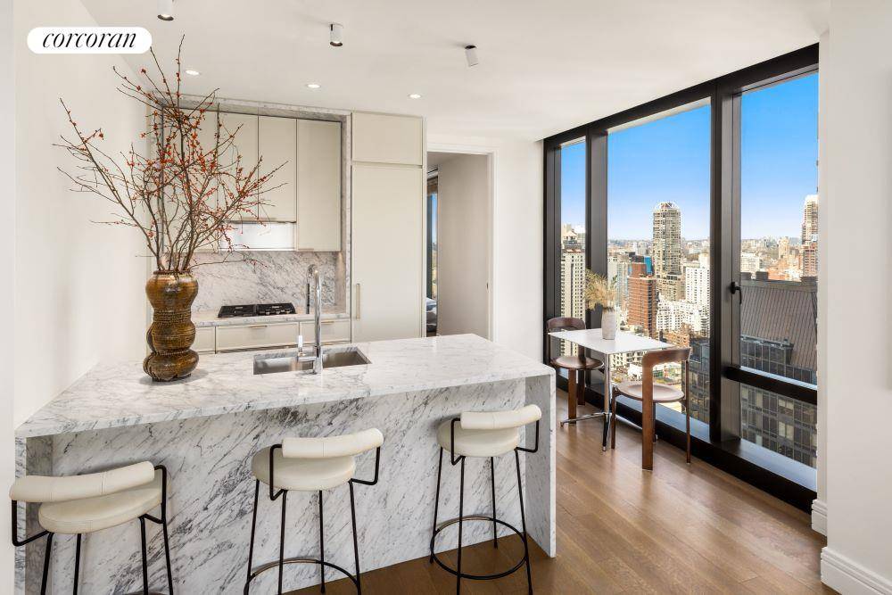 Manhattan, NY 10022,430 E 58TH Street #32A