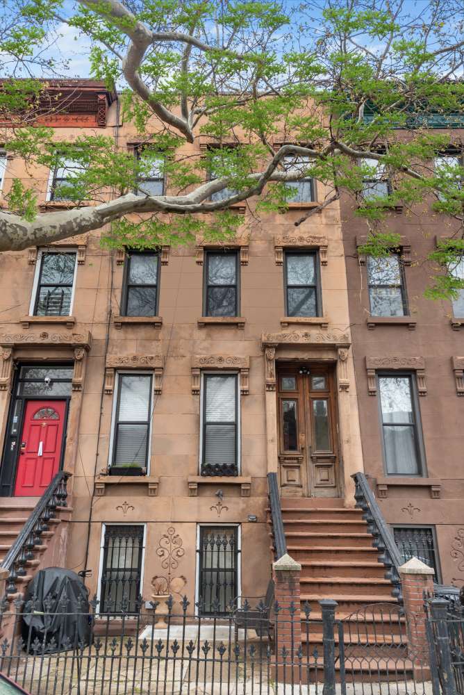 Brooklyn, NY 11221,787 QUINCY Street
