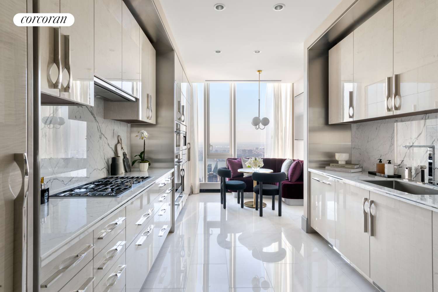 Manhattan, NY 10019,217 W 57TH Street #54W