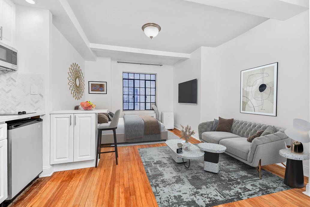 Manhattan, NY 10017,25 Tudor City Place #806