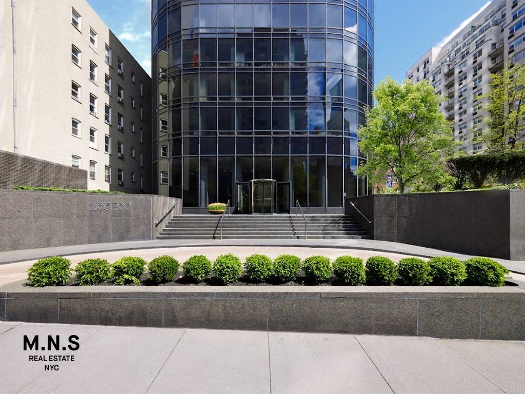 Manhattan, NY 10065,265 E 66th Street #32-G