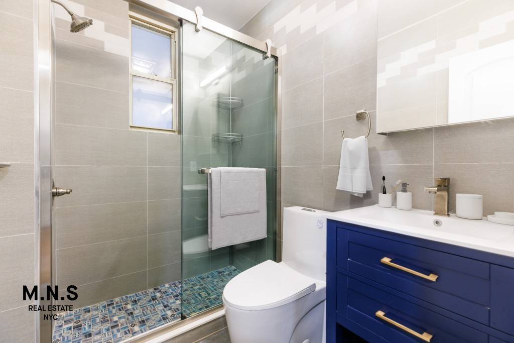 Queens, NY 11102,26-36 29th Street #1
