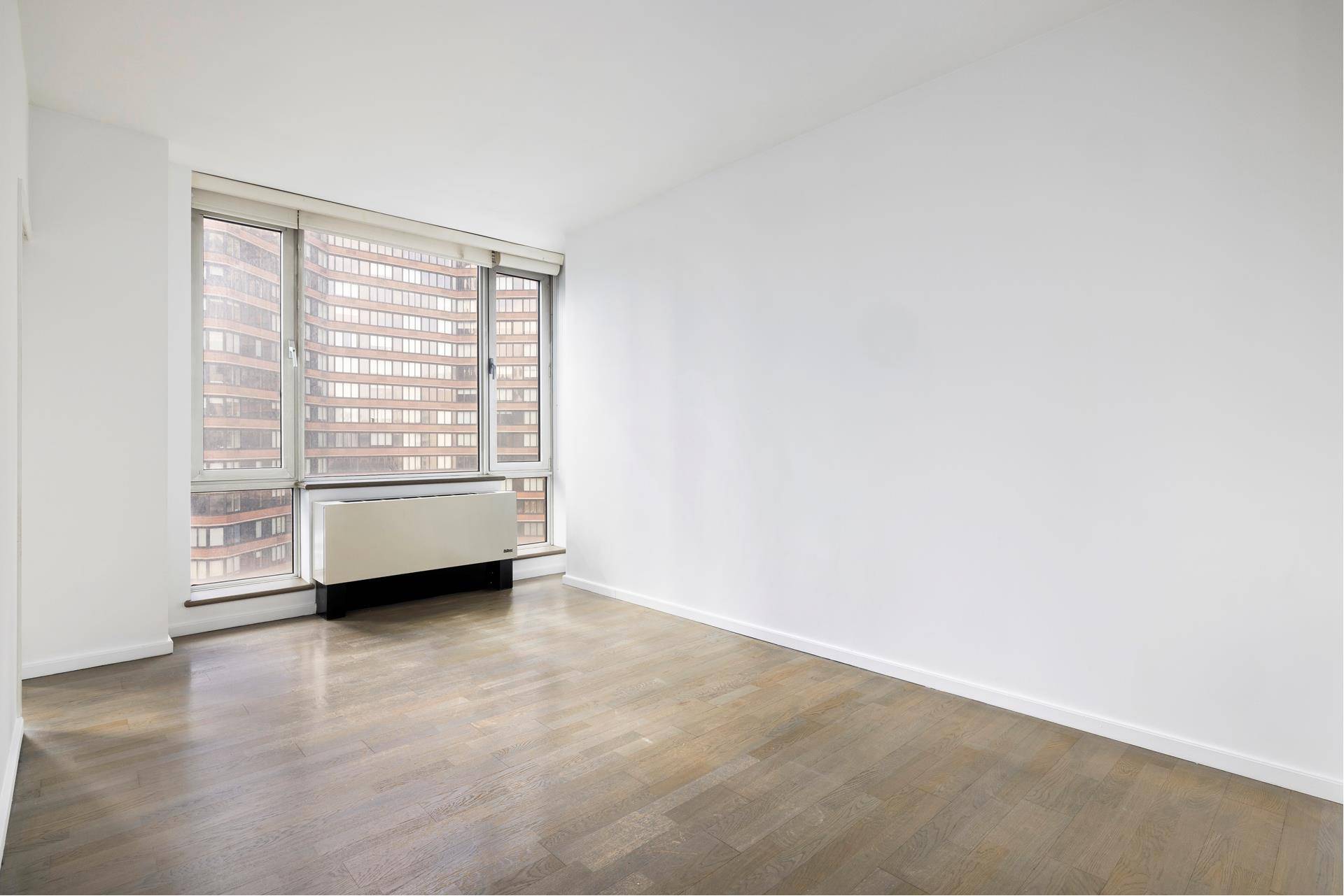 Manhattan, NY 10036,635 W 42ND Street #11J