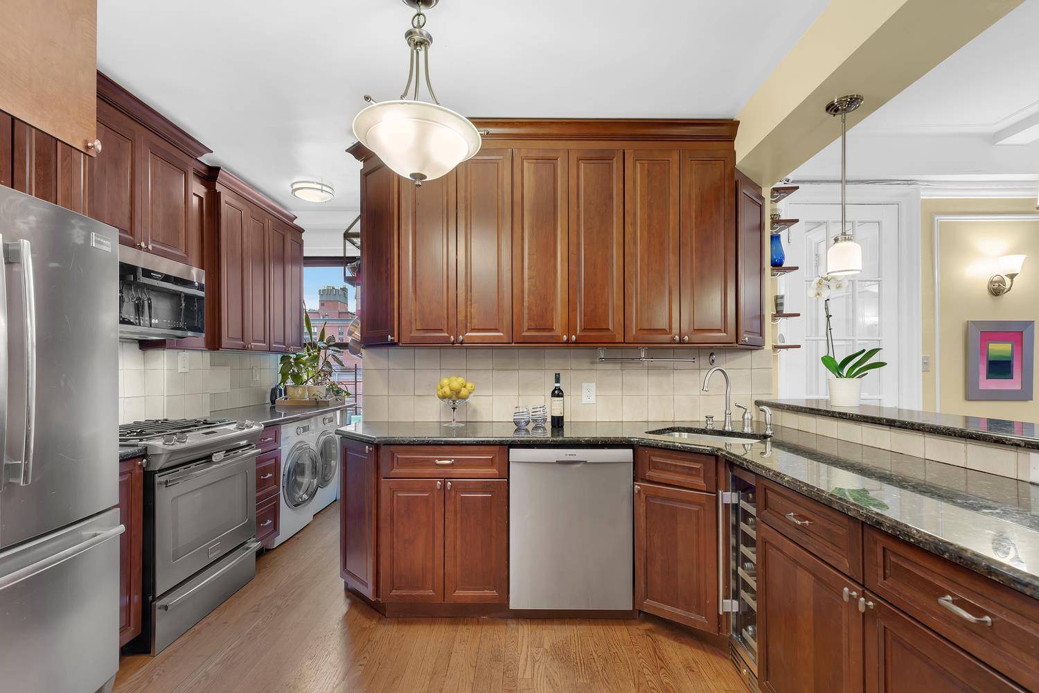 Manhattan, NY 10024,150 W 87TH Street #8A