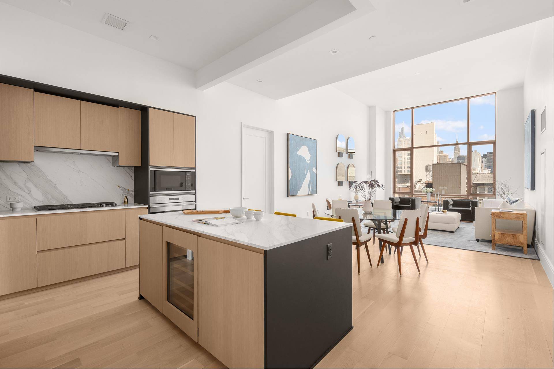 Manhattan, NY 10003,215 E 19TH Street #2C
