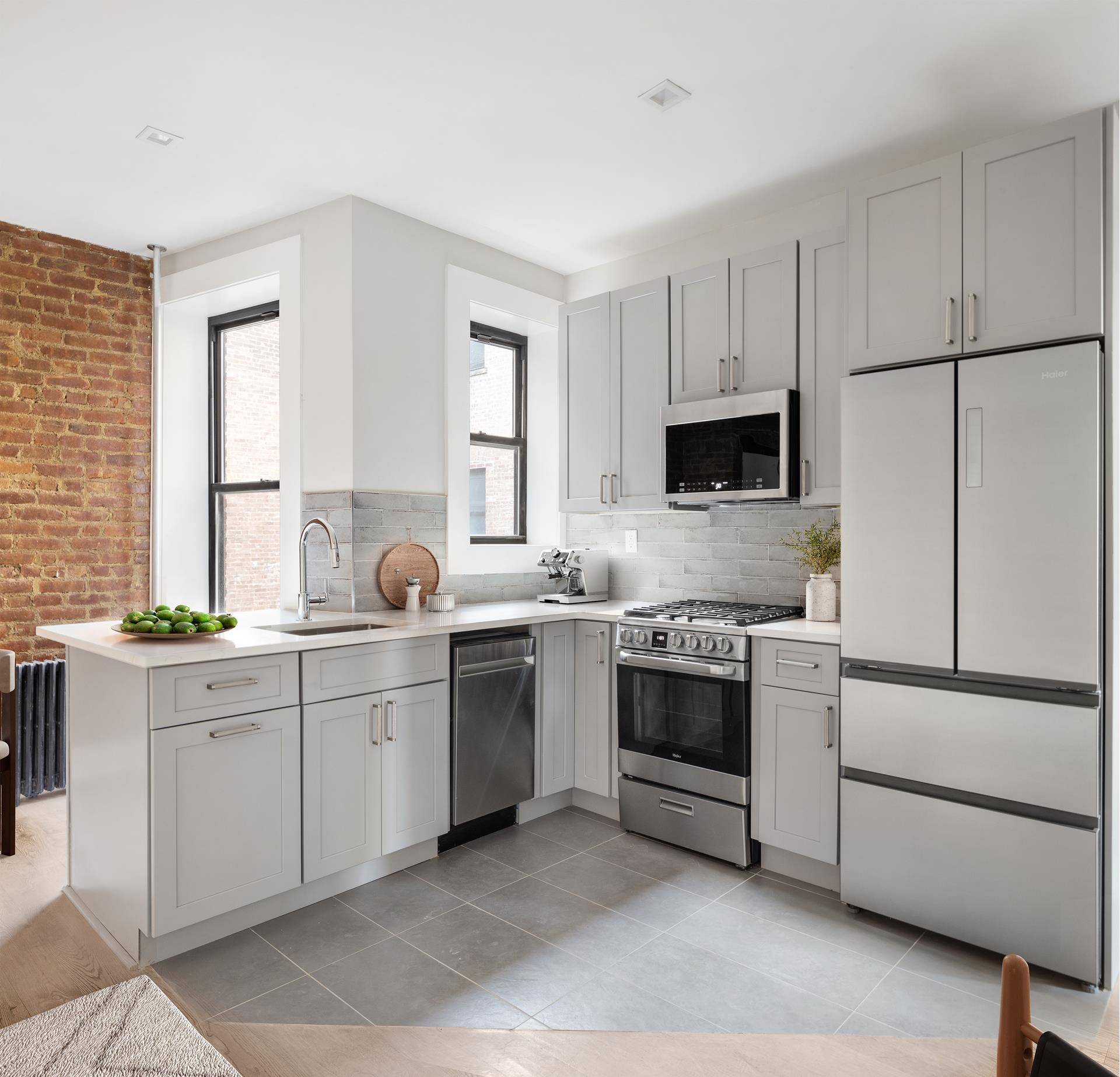 Brooklyn, NY 11218,39 ARGYLE Road #3B