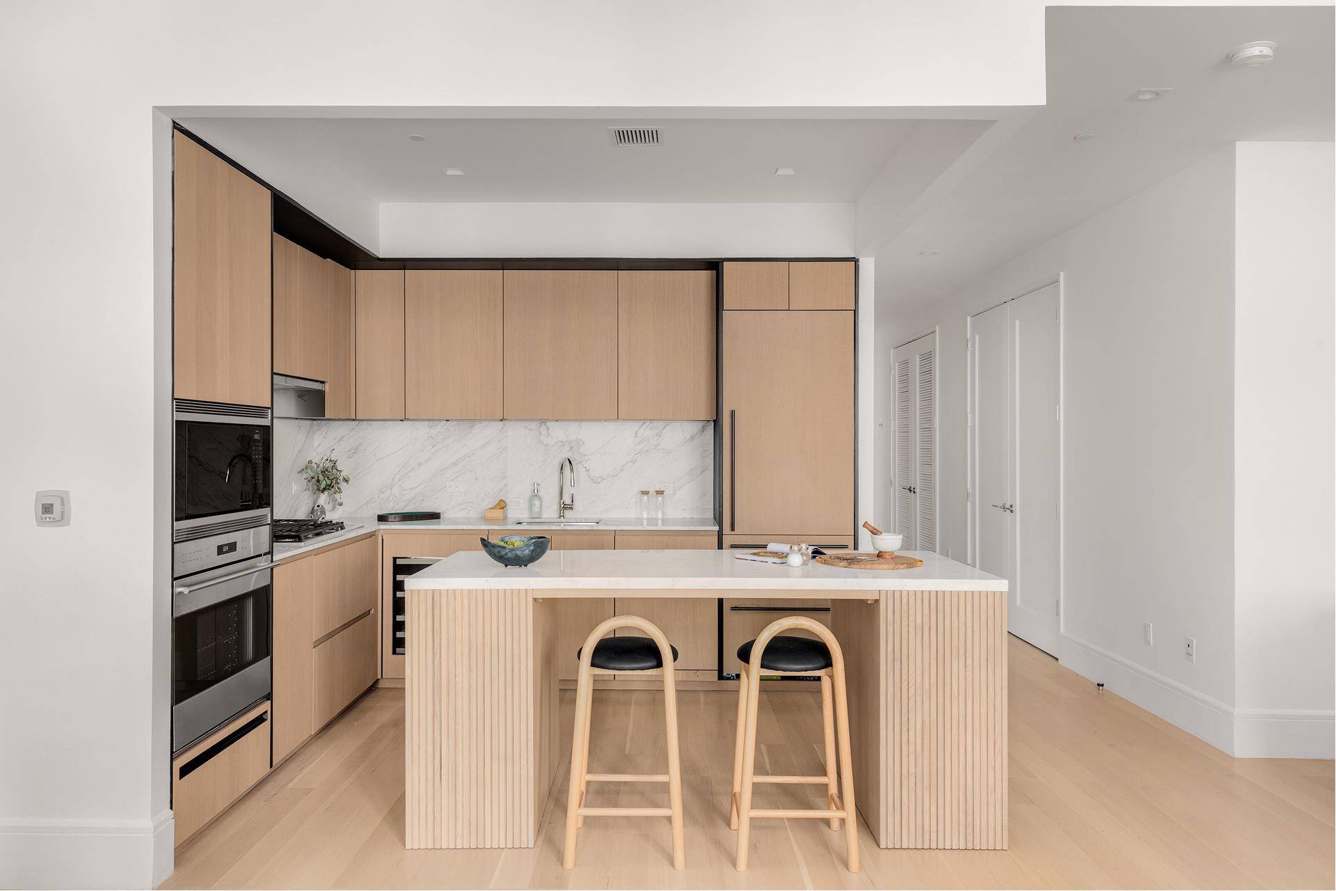 Manhattan, NY 10003,215 E 19TH Street #6F