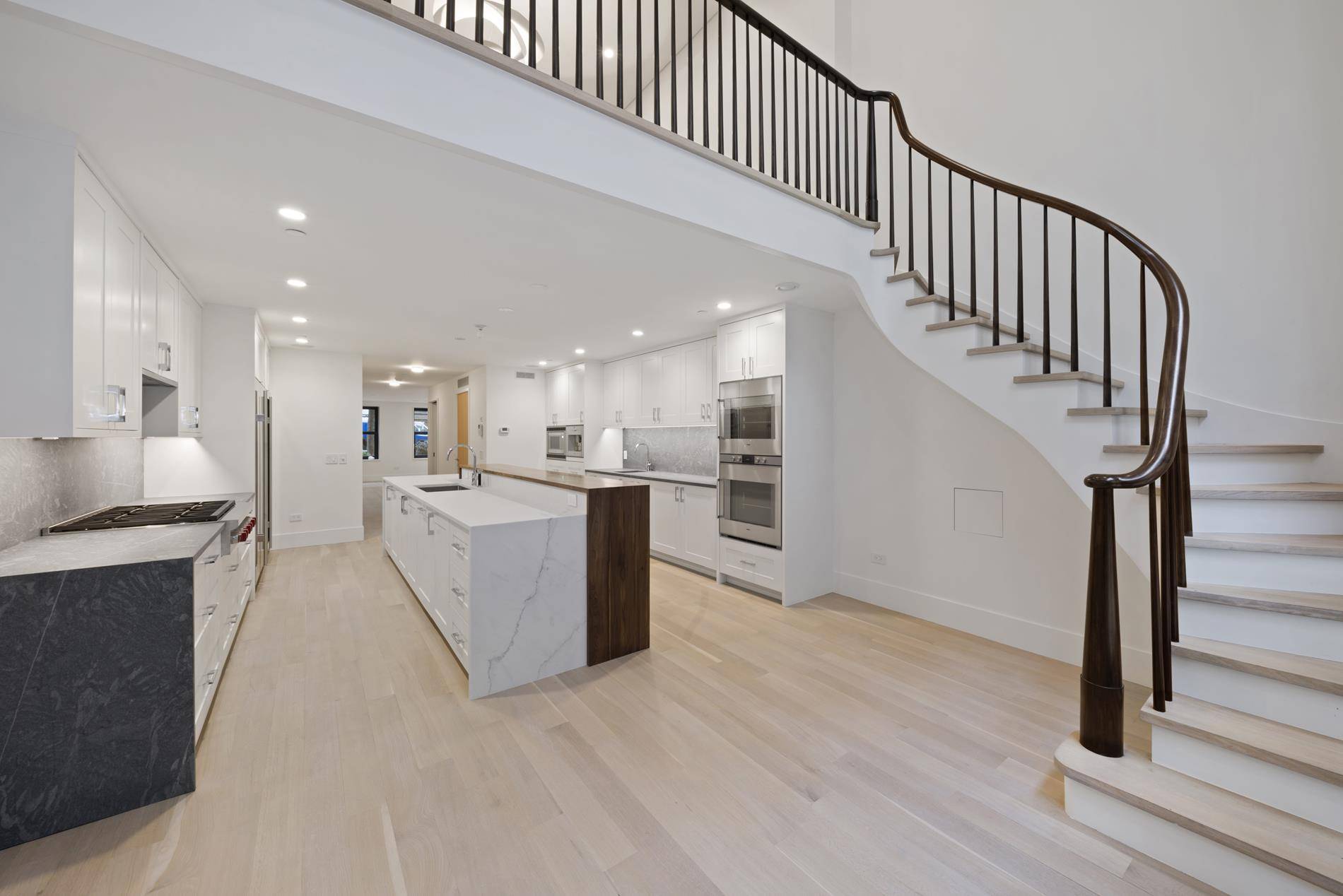 Manhattan, NY 10023,53 W 71st Street