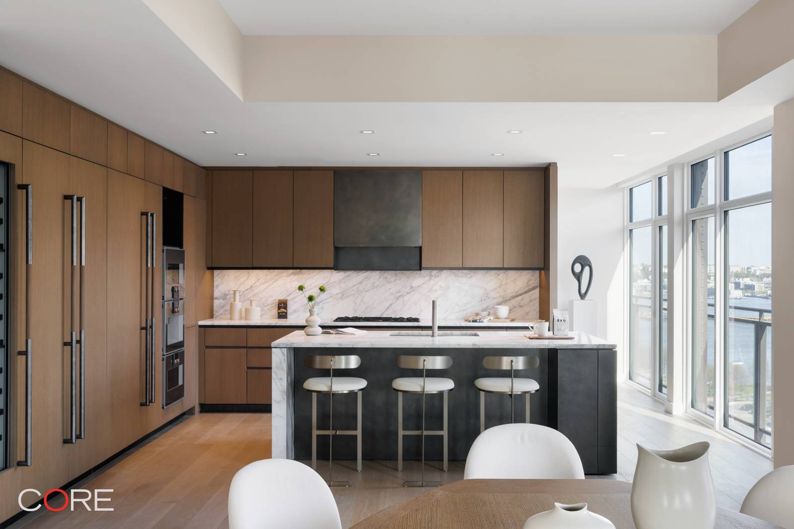 Manhattan, NY 10011,555 W 22nd Street #PH16BE