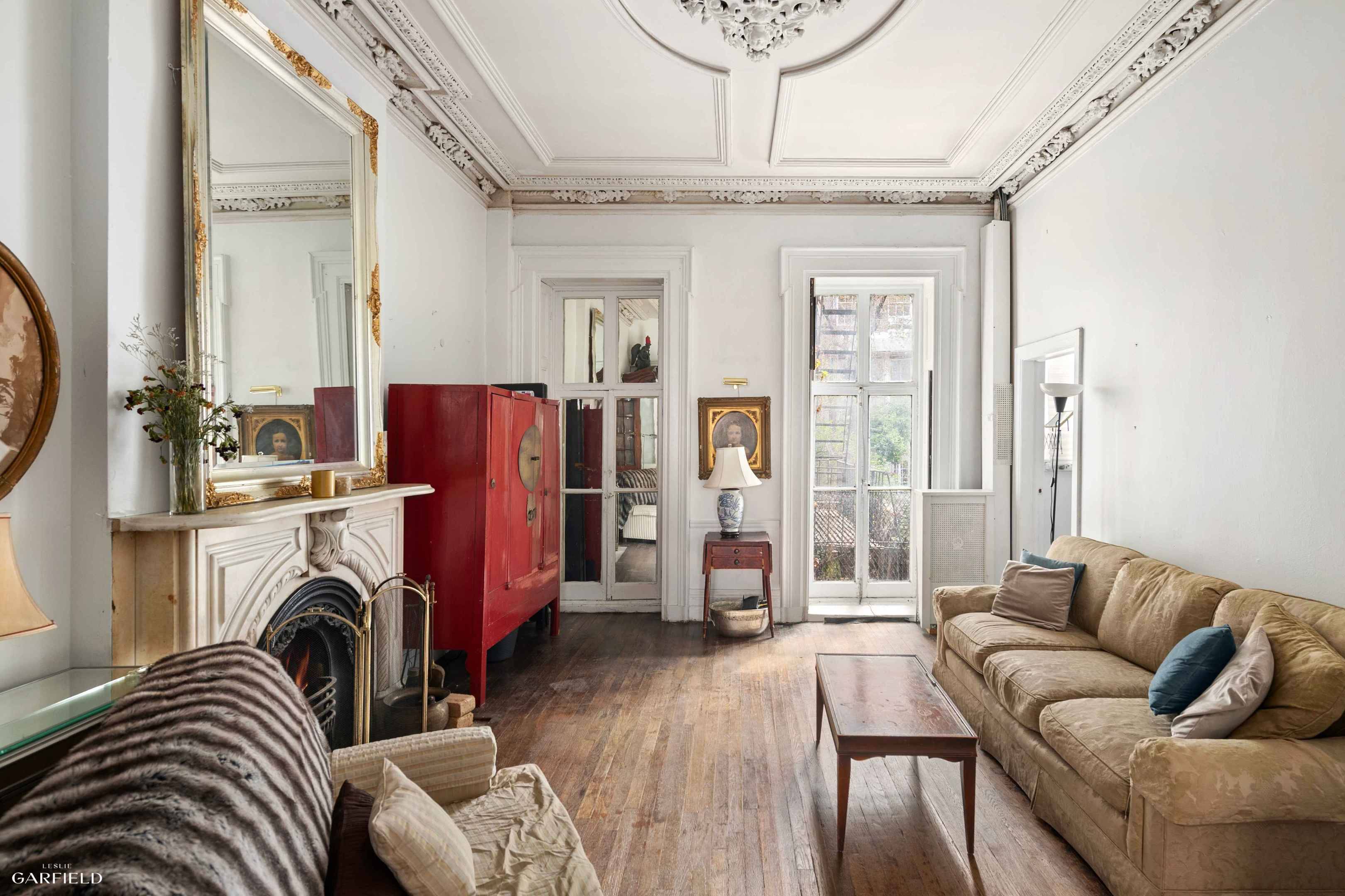 Manhattan, NY 10014,258 W 12th Street
