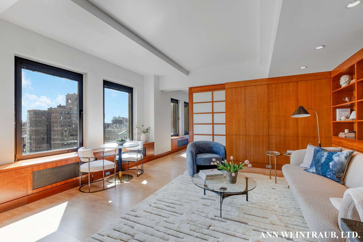 Manhattan, NY 10003,1 5TH Avenue #19A