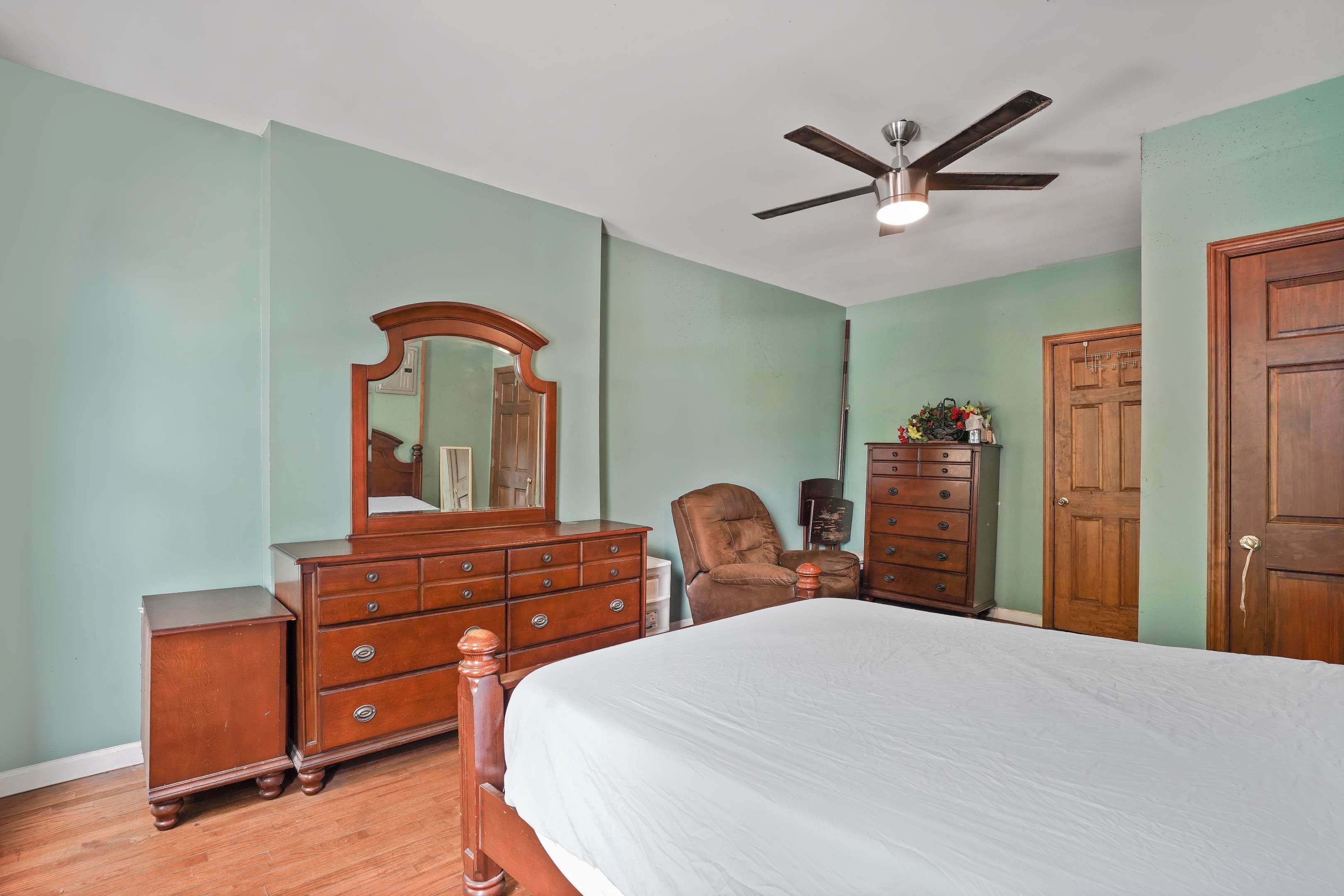 Brooklyn, NY 11225,1088 Nostrand Avenue