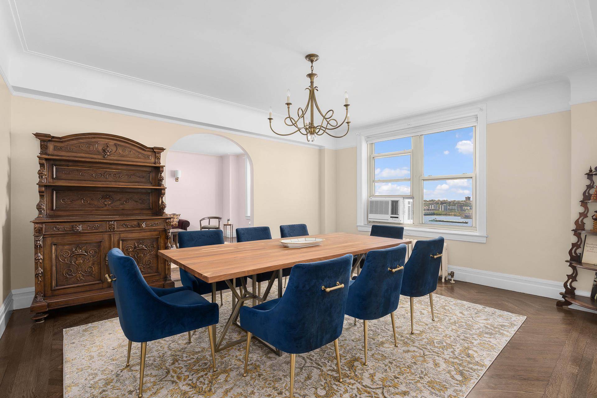 Manhattan, NY 10025,390 RIVERSIDE Drive #11F