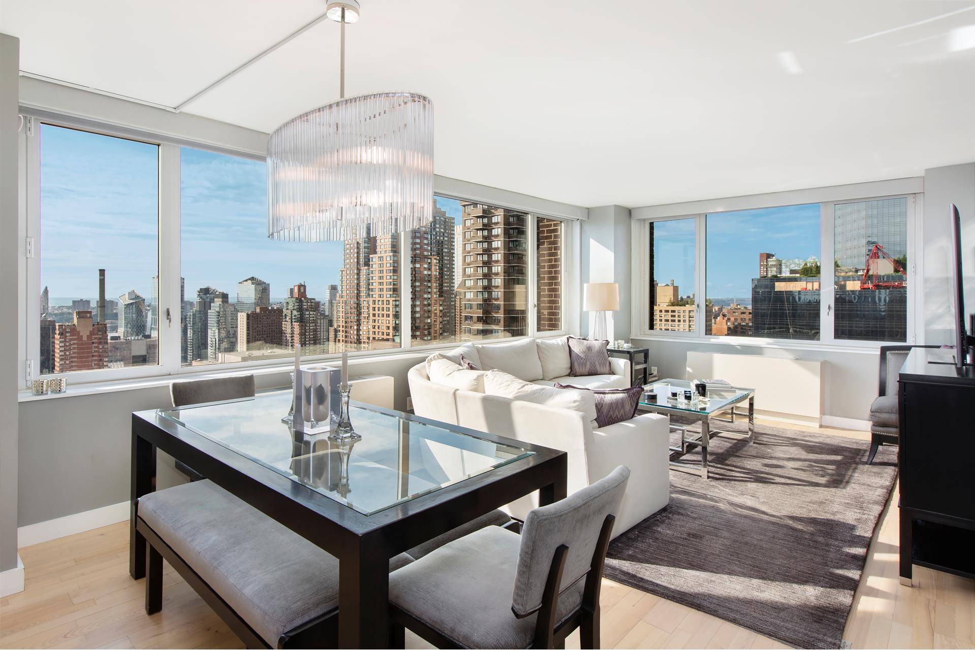 Manhattan, NY 10019,322 W 57TH Street #44D2